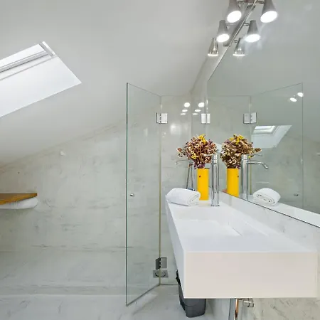 Portugal Portfolio - Oxford Penthouse *